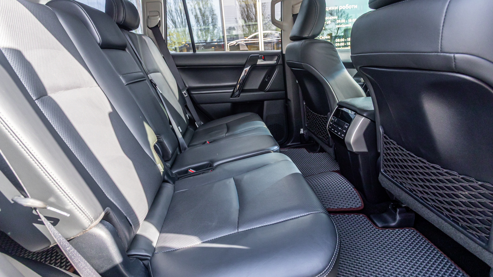 Toyota LAND CRUISER PRADO 2019 року, Універсал, Тойота Центр Дніпро "Алмаз Мотор" на Запорізькому шосе, м.Дніпро | Фото № 7 Toyota LAND CRUISER PRADO 2019 року з пробігом 186230 км, Універсал, Тойота Центр Дніпро "Алмаз Мотор" на Запорізькому шосе, м.Дніпро - 1800000 ГРН | Фото № 7