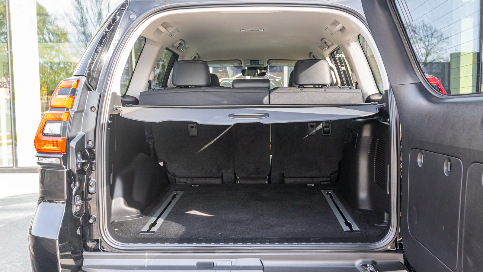 Toyota LAND CRUISER PRADO 2019 року, Універсал, Тойота Центр Дніпро "Алмаз Мотор" на Запорізькому шосе, м.Дніпро | Фото № 10 Toyota LAND CRUISER PRADO 2019 року з пробігом 186230 км, Універсал, Тойота Центр Дніпро "Алмаз Мотор" на Запорізькому шосе, м.Дніпро - 1800000 ГРН | Фото № 10