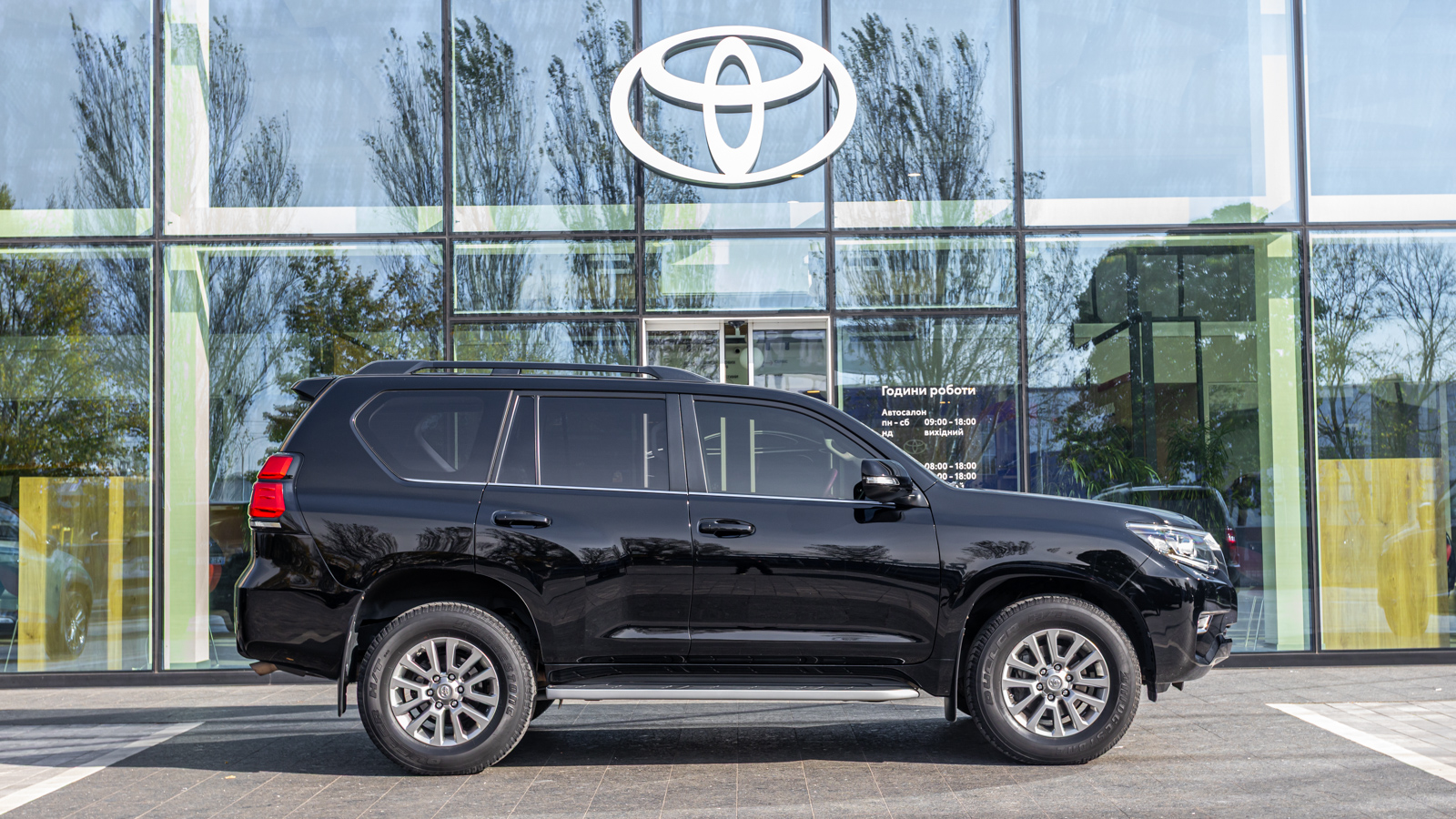 Toyota LAND CRUISER PRADO 2019 року, Універсал, Тойота Центр Дніпро "Алмаз Мотор" на Запорізькому шосе, м.Дніпро | Фото № 19 Toyota LAND CRUISER PRADO 2019 року з пробігом 186230 км, Універсал, Тойота Центр Дніпро "Алмаз Мотор" на Запорізькому шосе, м.Дніпро - 1800000 ГРН | Фото № 19