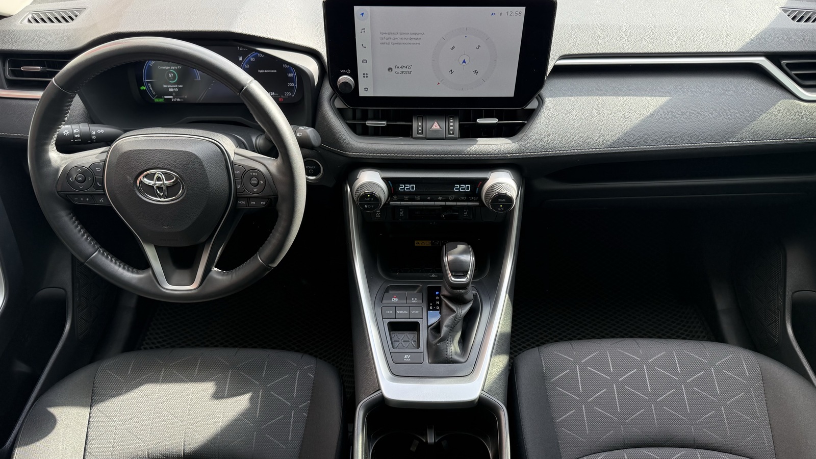 Toyota RAV4 2024 року, Універсал, Тойота Центр Вінниця "Преміум Мотор", м.Вінниця | Фото № 8 Toyota RAV4 2024 року з пробігом 21718 км, Універсал, Тойота Центр Вінниця "Преміум Мотор", м.Вінниця - 1700000 ГРН | Фото № 8