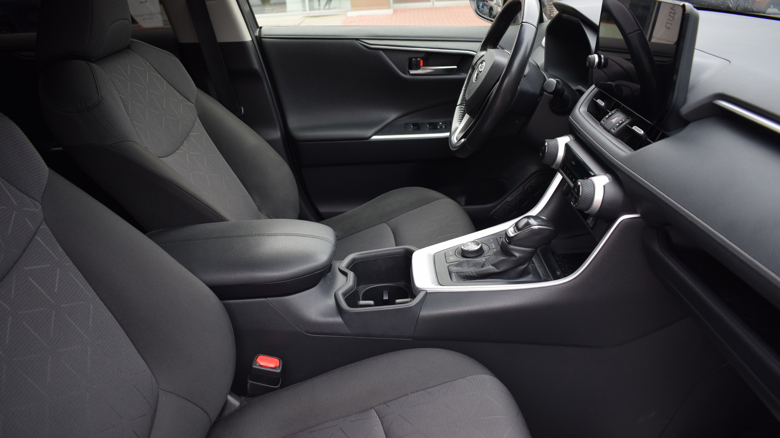 Toyota RAV4 2023 року з пробігом 181110 км, Універсал, Тойота Центр Житомир "Стар - Кар", м.Житомир - 1155102 ГРН | Фото № 6
