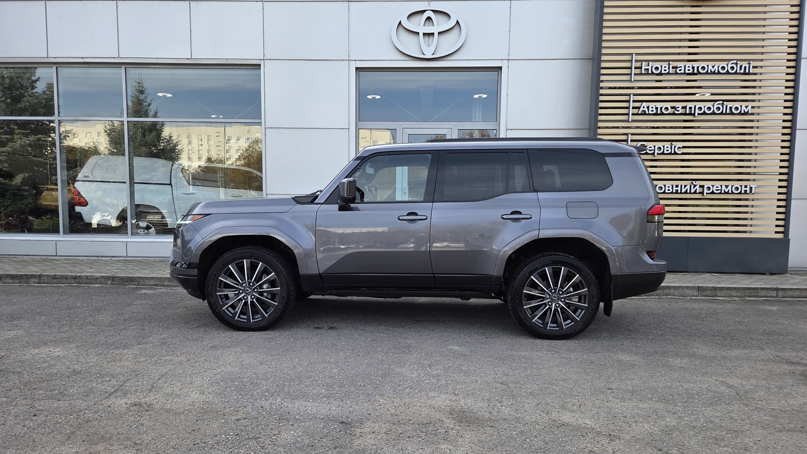 Lexus GX 2024 року з пробігом 19318 км, Універсал, Тойота Центр Кропивницький "Мотор - Олві", м.Кропивницький - 3930050 ГРН | Фото № 3