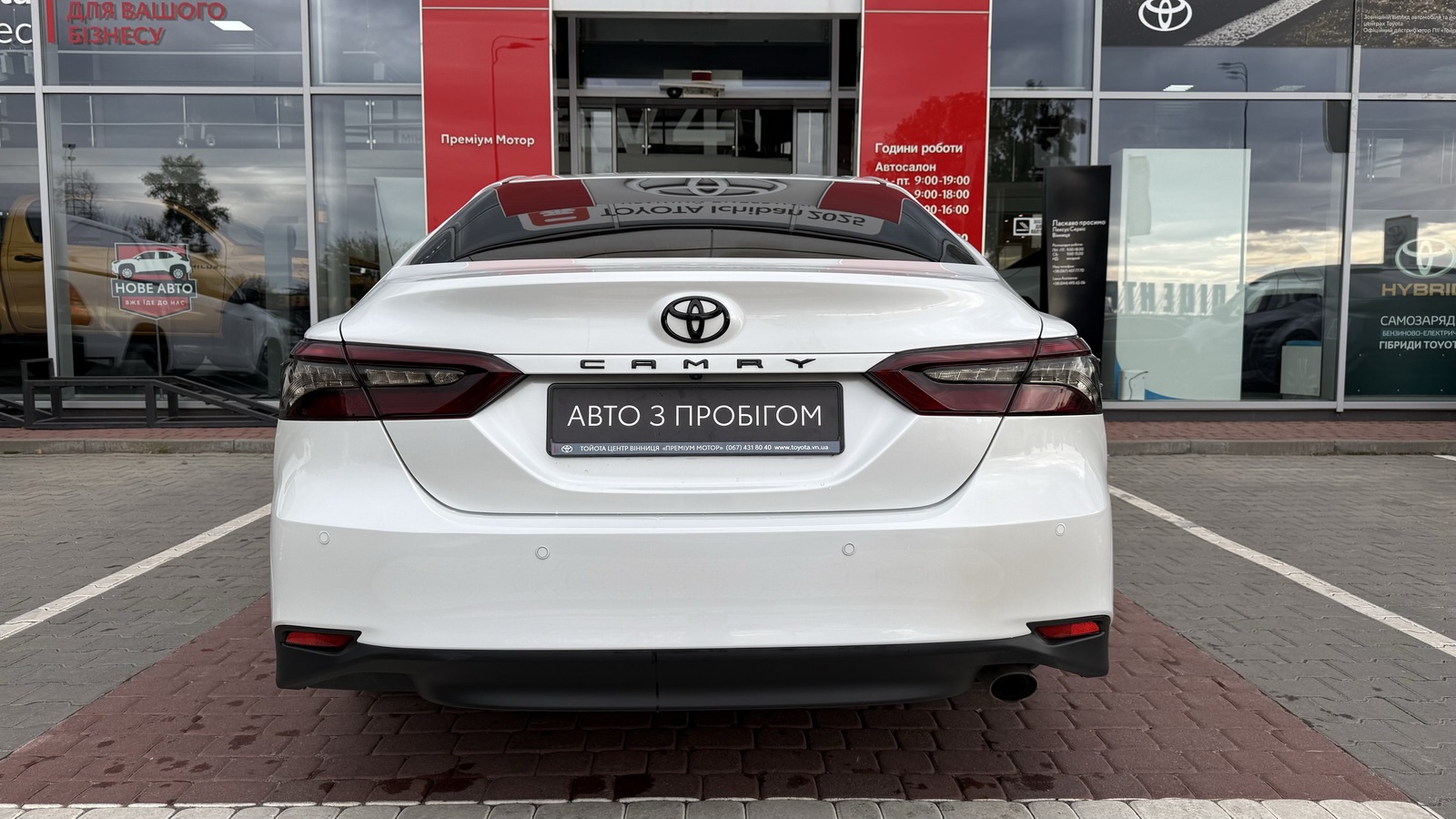 Toyota CAMRY 2021 року, Седан, Тойота Центр Вінниця "Преміум Мотор", м.Вінниця | Фото № 4 Toyota CAMRY 2021 року з пробігом 136065 км, Седан, Тойота Центр Вінниця "Преміум Мотор", м.Вінниця - 1160000 ГРН | Фото № 4