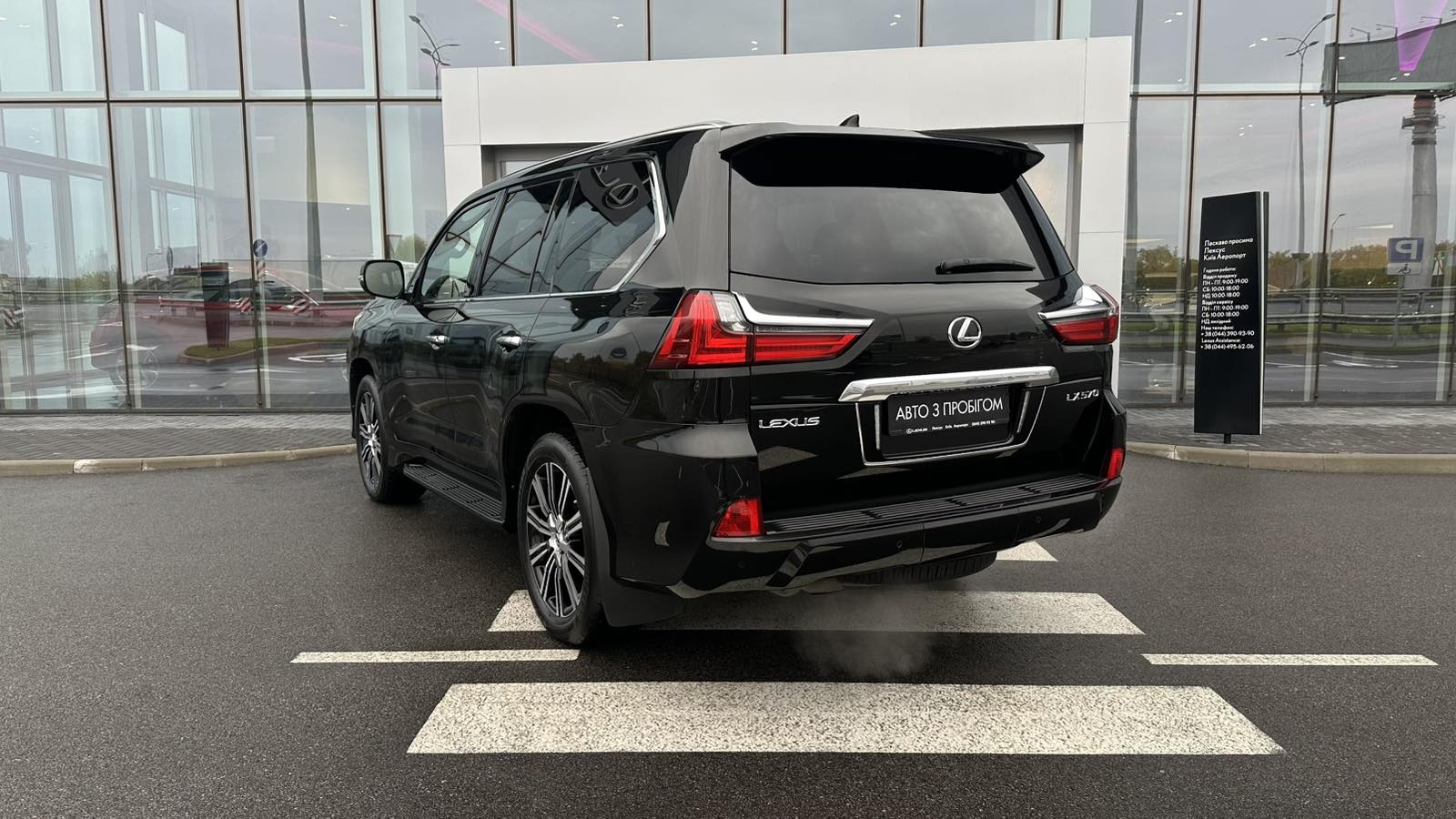 Lexus LX 2021 року, Універсал, Лексус Київ Аеропорт, м.Київ | Фото № 2 Lexus LX 2021 року з пробігом 200700 км, Універсал, Лексус Київ Аеропорт, м.Київ - 3808739 ГРН | Фото № 2