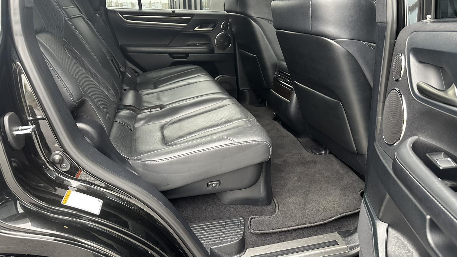 Lexus LX 2021 року, Універсал, Лексус Київ Аеропорт, м.Київ | Фото № 7 Lexus LX 2021 року з пробігом 200700 км, Універсал, Лексус Київ Аеропорт, м.Київ - 3808739 ГРН | Фото № 7