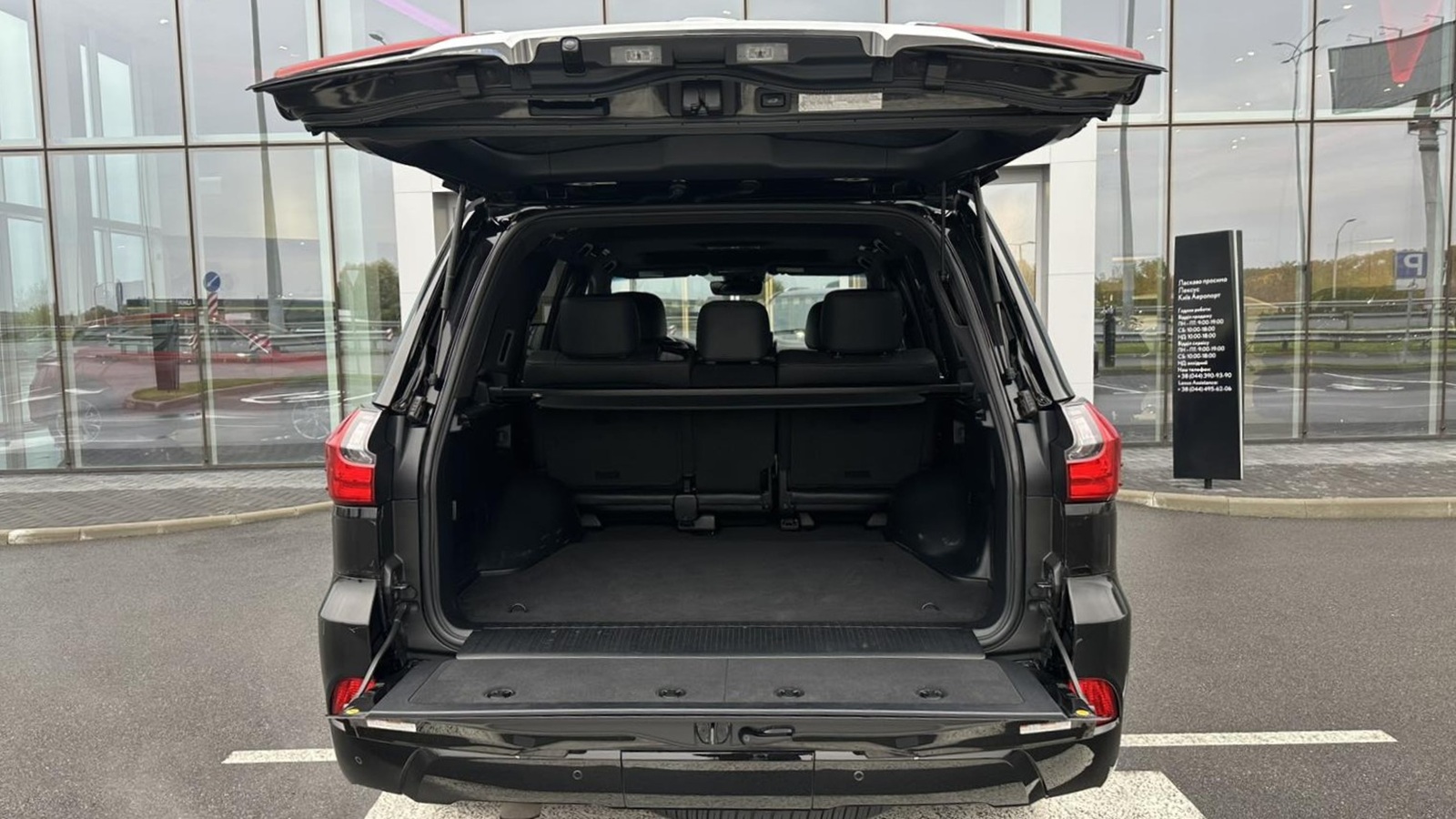 Lexus LX 2021 року, Універсал, Лексус Київ Аеропорт, м.Київ | Фото № 10 Lexus LX 2021 року з пробігом 200700 км, Універсал, Лексус Київ Аеропорт, м.Київ - 3808739 ГРН | Фото № 10