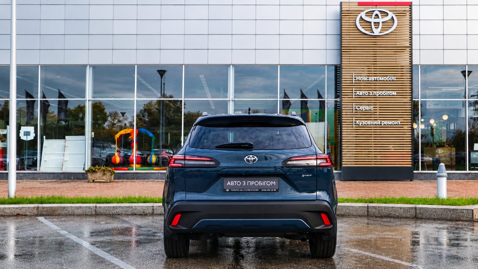 Toyota COROLLA CROSS 2025 року, Універсал, Тойота Центр Київ "Автосаміт Укравто Столичне", м.Київ | Фото № 4 Toyota COROLLA CROSS 2025 року з пробігом 1135 км, Універсал, Тойота Центр Київ "Автосаміт Укравто Столичне", м.Київ - 1845000 ГРН | Фото № 4
