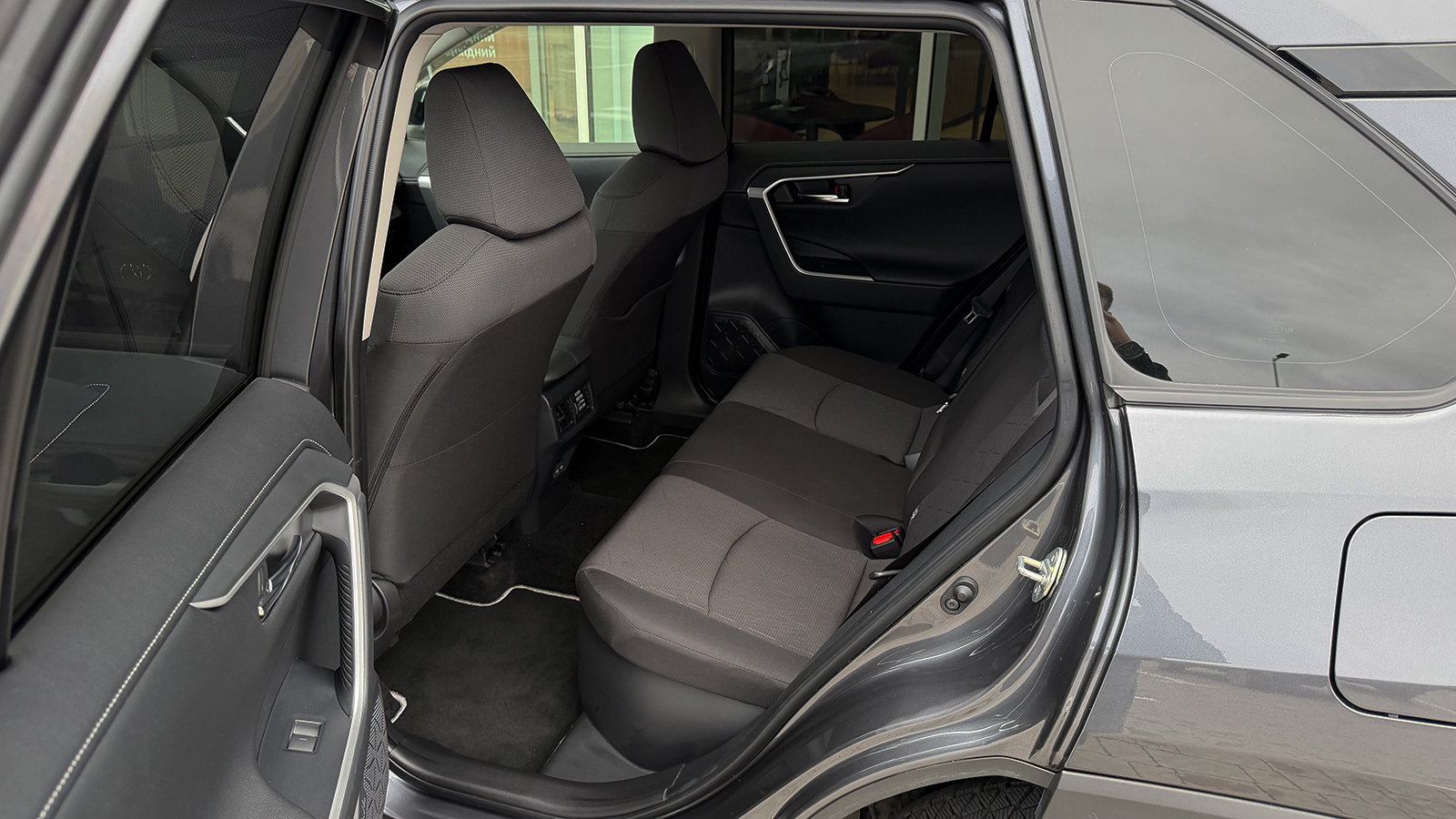 Toyota RAV4 2025 року, Універсал, Тойота Центр Рівне "Агат Авто", м.Рівне | Фото № 11 Toyota RAV4 2025 року з пробігом 15769 км, Універсал, Тойота Центр Рівне "Агат Авто", м.Рівне - 1767000 ГРН | Фото № 11