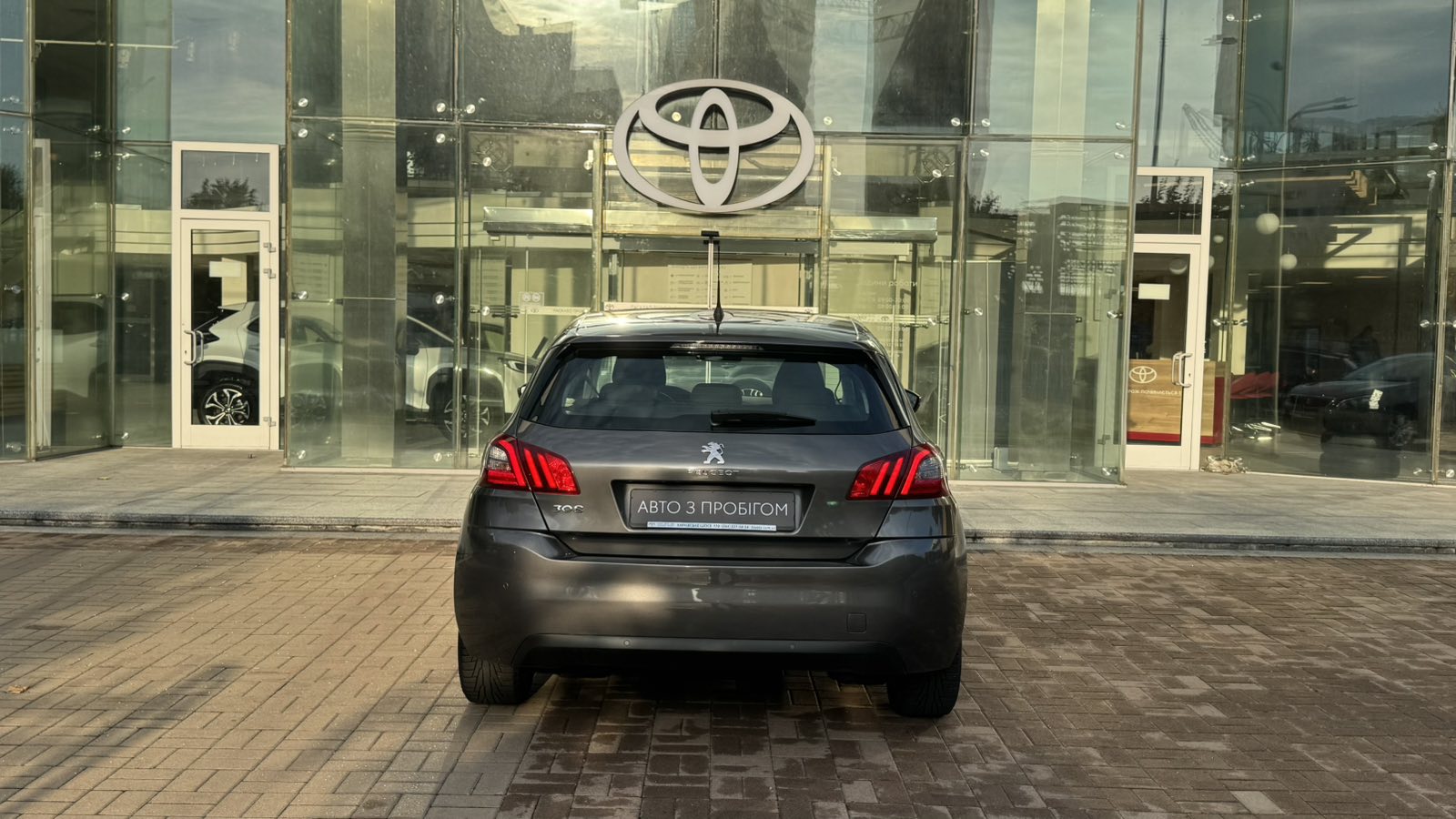 Інші авто PEUGEOT 308 2021 року, Хетчбек, Тойота Центр Київ "Автосаміт Укравто", м.Київ | Фото № 4 Інші авто PEUGEOT 308 2021 року з пробігом 110303 км, Хетчбек, Тойота Центр Київ "Автосаміт Укравто", м.Київ - 700250 ГРН | Фото № 4