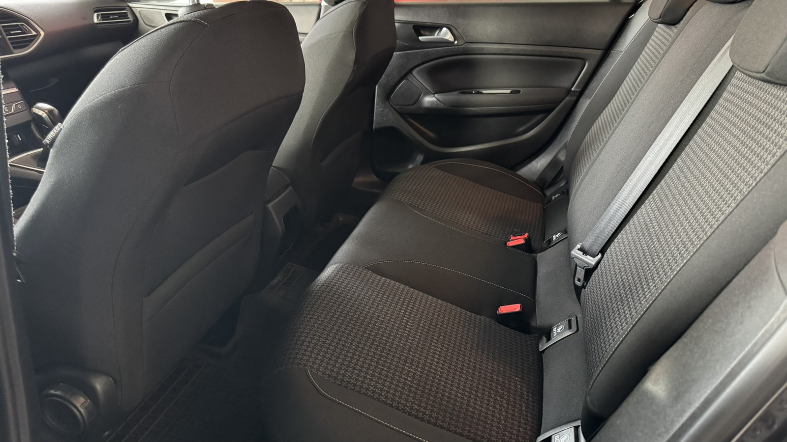 Інші авто PEUGEOT 308 2021 року, Хетчбек, Тойота Центр Київ "Автосаміт Укравто", м.Київ | Фото № 11 Інші авто PEUGEOT 308 2021 року з пробігом 110303 км, Хетчбек, Тойота Центр Київ "Автосаміт Укравто", м.Київ - 700250 ГРН | Фото № 11