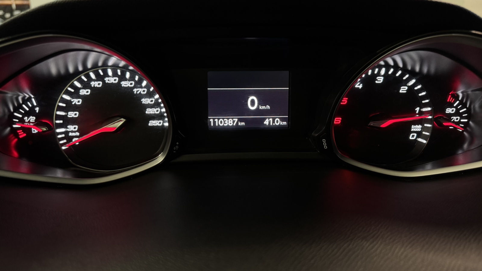 Інші авто PEUGEOT 308 2021 року, Хетчбек, Тойота Центр Київ "Автосаміт Укравто", м.Київ | Фото № 14 Інші авто PEUGEOT 308 2021 року з пробігом 110303 км, Хетчбек, Тойота Центр Київ "Автосаміт Укравто", м.Київ - 700250 ГРН | Фото № 14