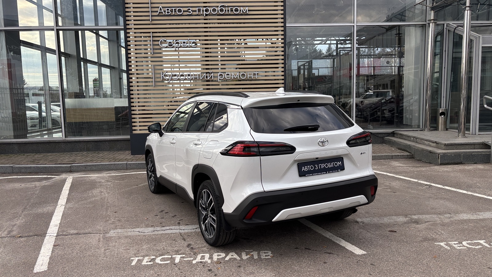 Toyota COROLLA CROSS 2025 року з пробігом 9288 км, Універсал, Тойота Центр Біла Церква "Автосаміт Укравто", м.Біла Церква - 1778000 ГРН | Фото № 2