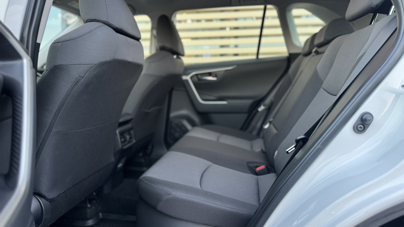 Toyota RAV4 2025 року, Універсал, Тойота Центр Ужгород "Карат Мотор", м.Ужгород | Фото № 11 Toyota RAV4 2025 року з пробігом 13354 км, Універсал, Тойота Центр Ужгород "Карат Мотор", м.Ужгород - 1675620 ГРН | Фото № 11