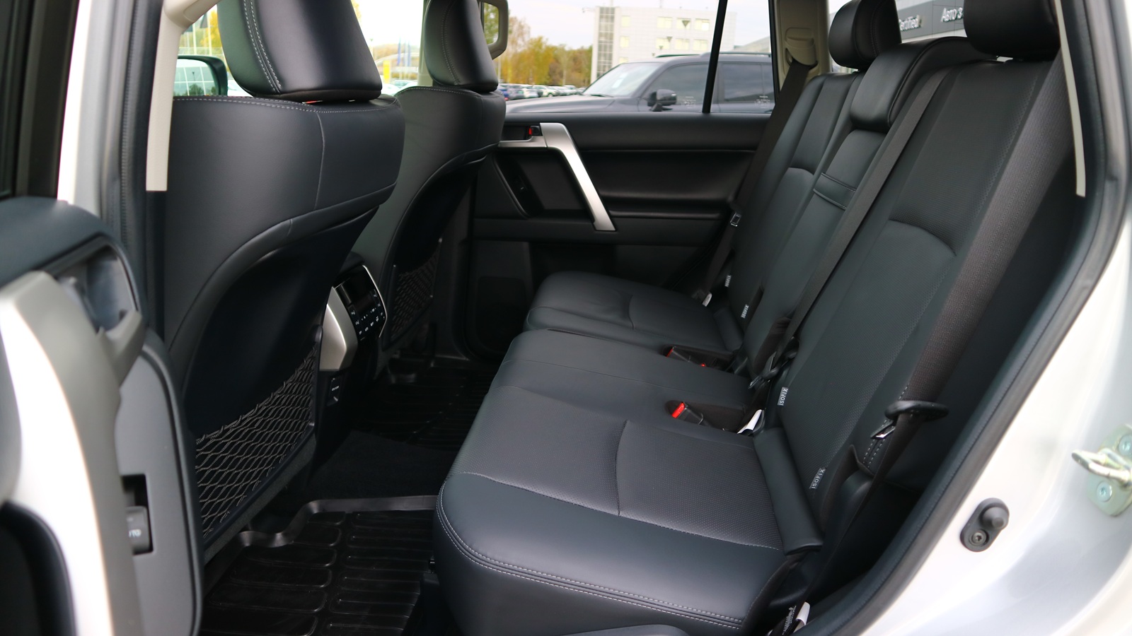 Toyota LAND CRUISER PRADO 2021 року, Універсал, Тойота Центр Київ "Автосаміт Укравто Столичне", м.Київ | Фото № 14 Toyota LAND CRUISER PRADO 2021 року з пробігом 54296 км, Універсал, Тойота Центр Київ "Автосаміт Укравто Столичне", м.Київ - 2243000 ГРН | Фото № 14