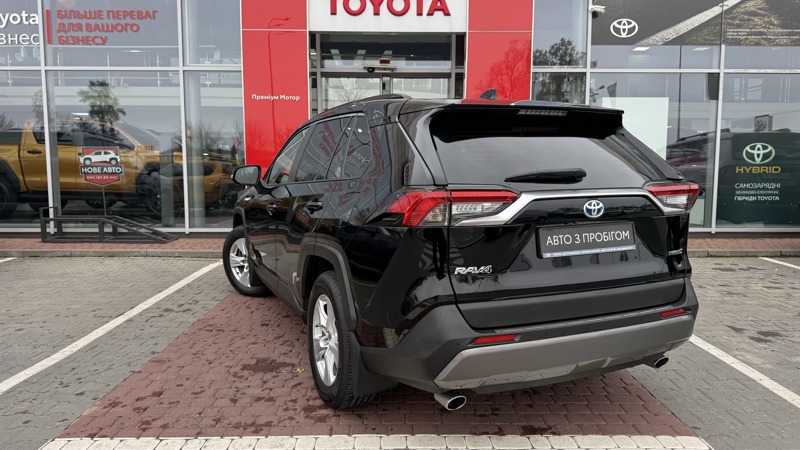 Toyota RAV4 2021 року, Універсал, Тойота Центр Вінниця "Преміум Мотор", м.Вінниця | Фото № 2 Toyota RAV4 2021 року з пробігом 181588 км, Універсал, Тойота Центр Вінниця "Преміум Мотор", м.Вінниця - 1290000 ГРН | Фото № 2