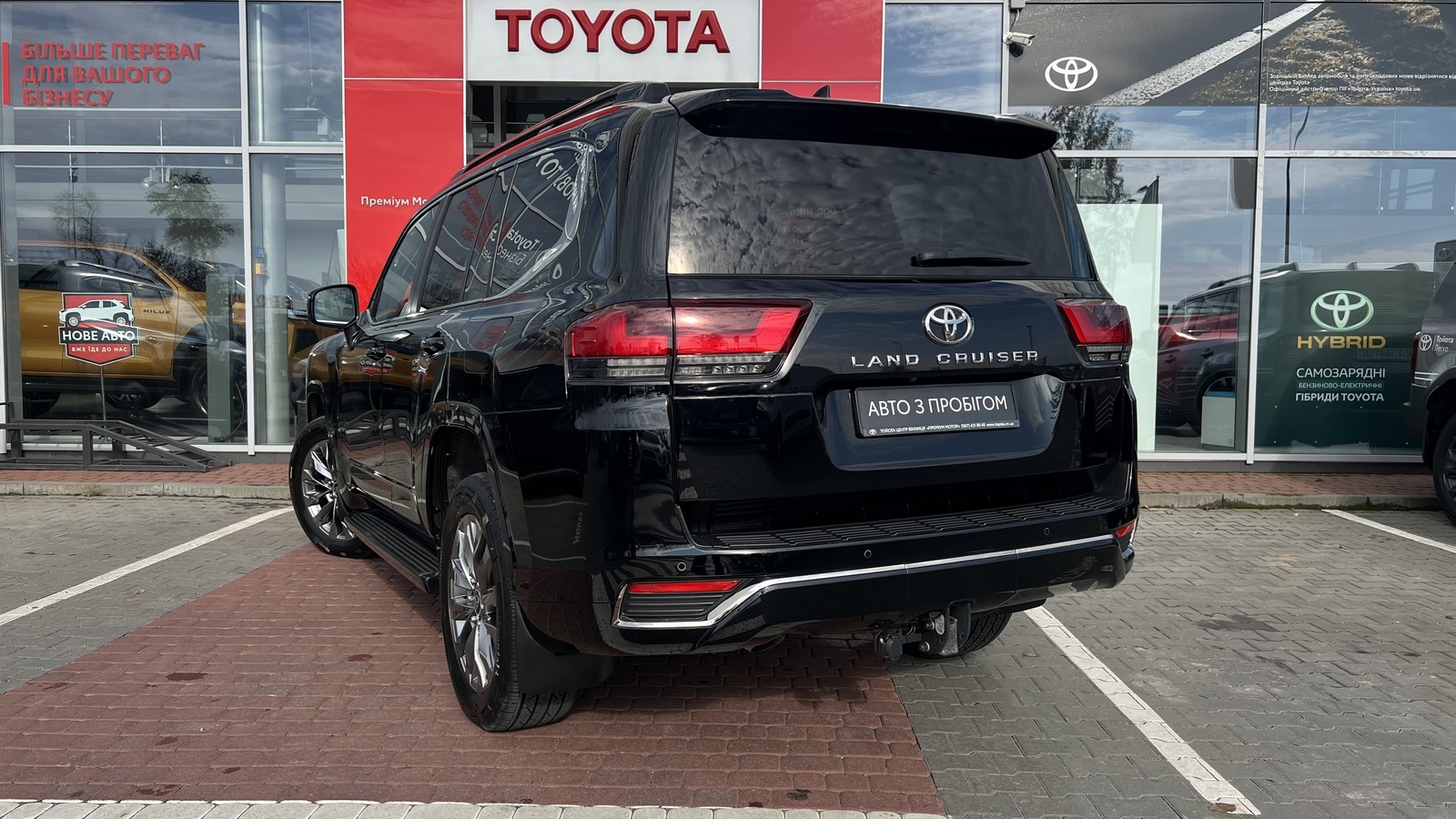 Toyota LAND CRUISER 2023 року, Універсал, Тойота Центр Вінниця "Преміум Мотор", м.Вінниця | Фото № 2 Toyota LAND CRUISER 2023 року з пробігом 150000 км, Універсал, Тойота Центр Вінниця "Преміум Мотор", м.Вінниця - 3240000 ГРН | Фото № 2