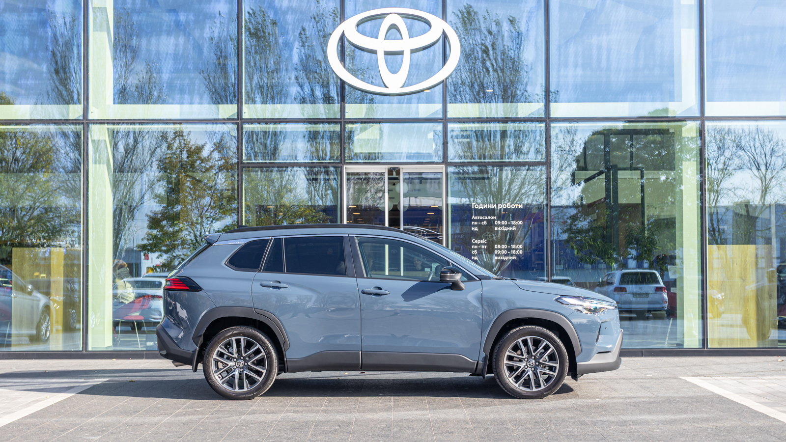 Toyota COROLLA CROSS 2025 року, Універсал, Тойота Центр Дніпро "Алмаз Мотор" на Запорізькому шосе, м.Дніпро | Фото № 19 Toyota COROLLA CROSS 2025 року з пробігом 1489 км, Універсал, Тойота Центр Дніпро "Алмаз Мотор" на Запорізькому шосе, м.Дніпро - 1812380 ГРН | Фото № 19