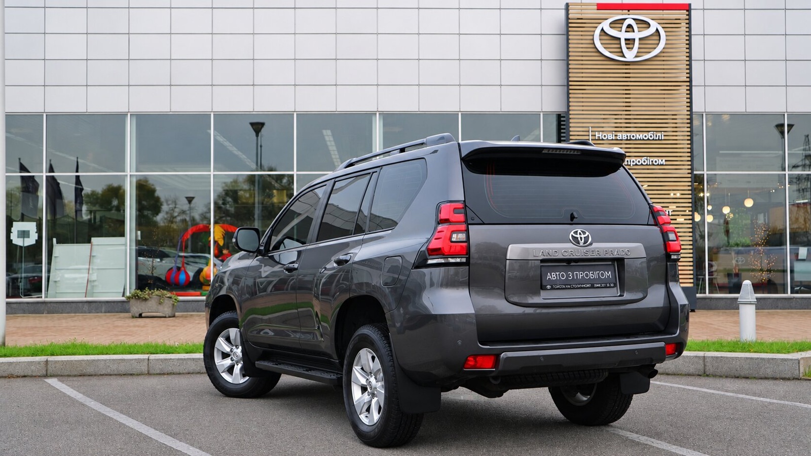 Toyota LAND CRUISER PRADO 2023 року, Універсал, Тойота Центр Київ "Автосаміт Укравто Столичне", м.Київ | Фото № 2 Toyota LAND CRUISER PRADO 2023 року з пробігом 18235 км, Універсал, Тойота Центр Київ "Автосаміт Укравто Столичне", м.Київ - 2497000 ГРН | Фото № 2