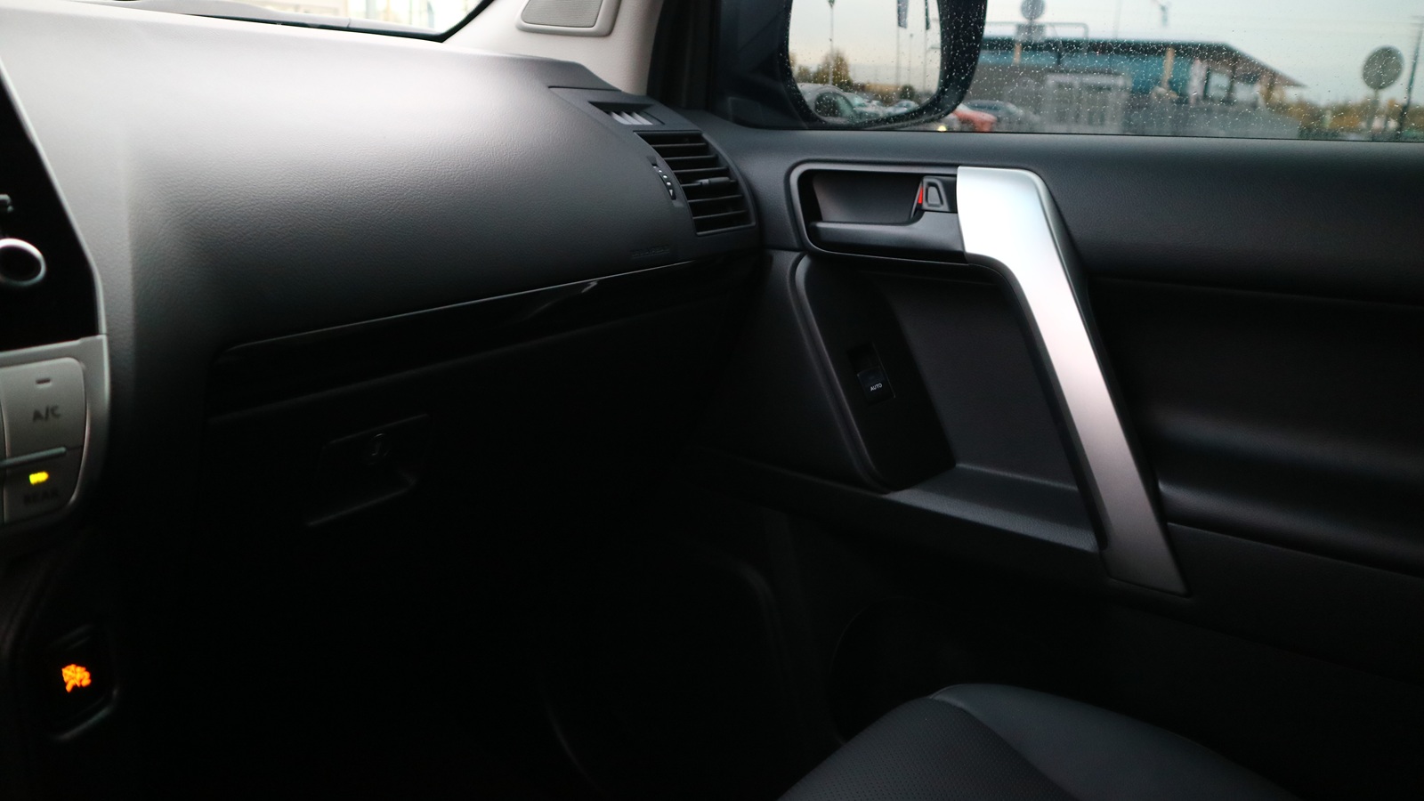 Toyota LAND CRUISER PRADO 2023 року, Універсал, Тойота Центр Київ "Автосаміт Укравто Столичне", м.Київ | Фото № 17 Toyota LAND CRUISER PRADO 2023 року з пробігом 18235 км, Універсал, Тойота Центр Київ "Автосаміт Укравто Столичне", м.Київ - 2497000 ГРН | Фото № 17