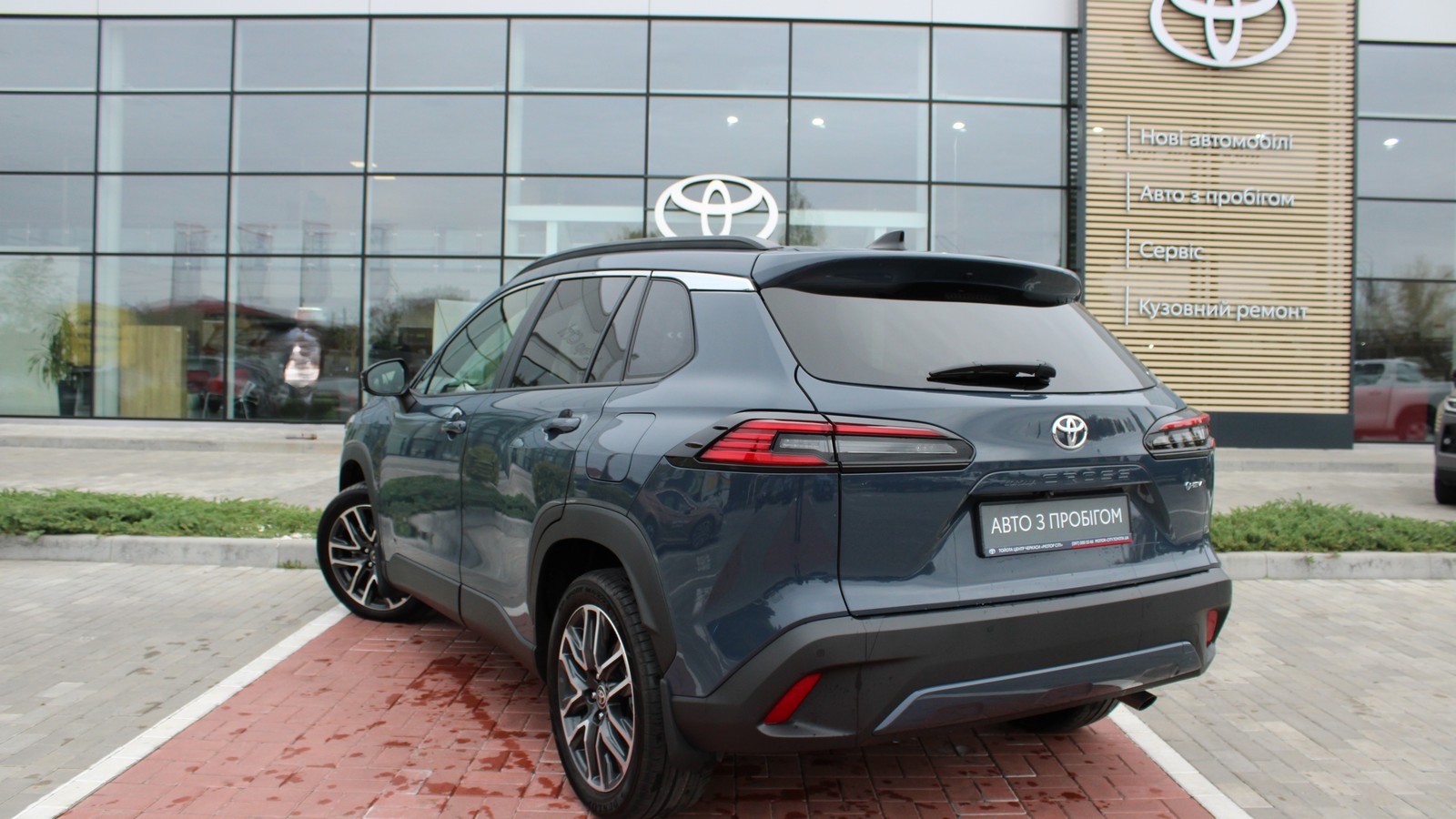 Toyota COROLLA CROSS 2025 року, Універсал, Тойота Центр Черкаси "Мотор Сіті", м.Черкаси | Фото № 2 Toyota COROLLA CROSS 2025 року з пробігом 2326 км, Універсал, Тойота Центр Черкаси "Мотор Сіті", м.Черкаси - 1890000 ГРН | Фото № 2