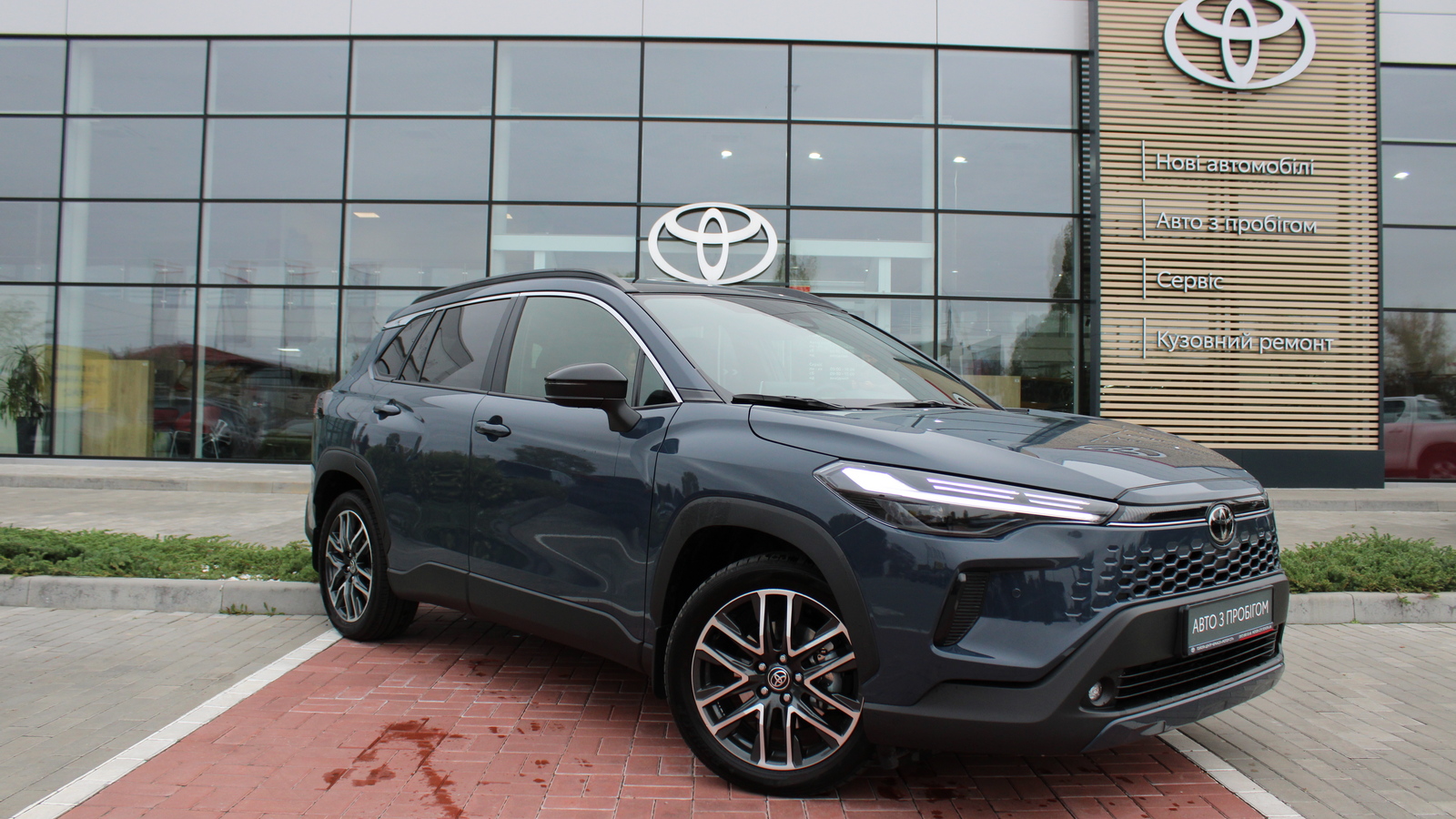 Toyota COROLLA CROSS 2025 року, Універсал, Тойота Центр Черкаси "Мотор Сіті", м.Черкаси | Фото № 18 Toyota COROLLA CROSS 2025 року з пробігом 2326 км, Універсал, Тойота Центр Черкаси "Мотор Сіті", м.Черкаси - 1890000 ГРН | Фото № 18