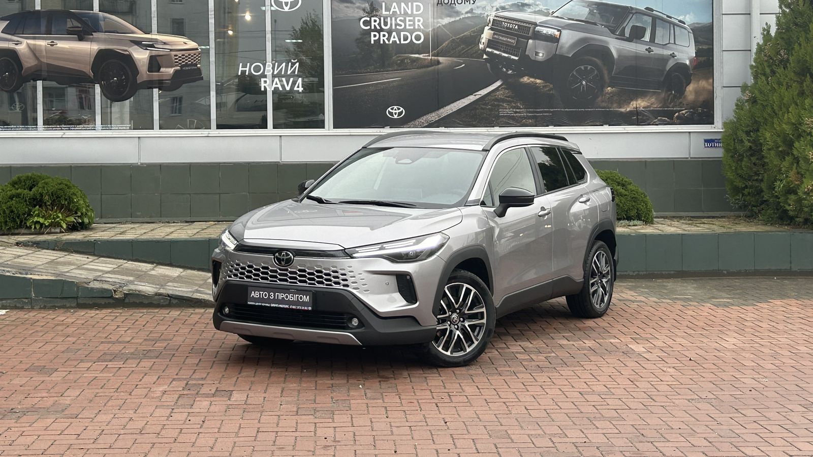 Toyota COROLLA CROSS 2025 року, Універсал, Тойота Центр Чернівці "Олімп-Моторс", м.Чернівці | Фото № 1 Toyota COROLLA CROSS 2025 року з пробігом 905 км, Універсал, Тойота Центр Чернівці "Олімп-Моторс", м.Чернівці - 1820000 ГРН | Фото № 1