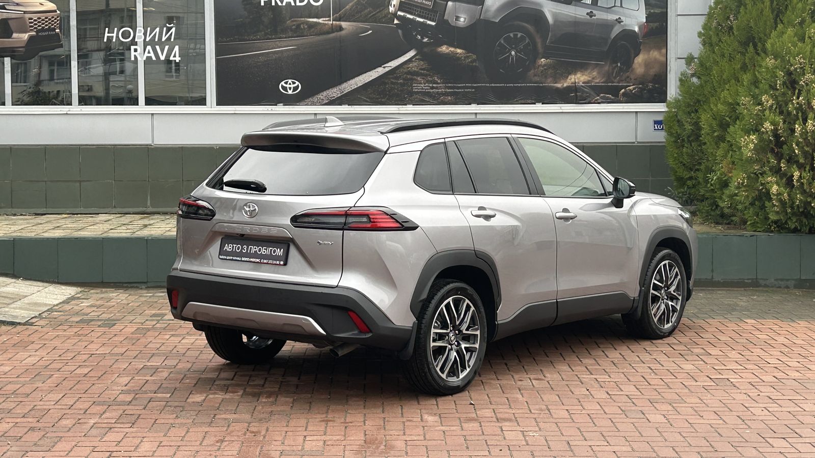 Toyota COROLLA CROSS 2025 року, Універсал, Тойота Центр Чернівці "Олімп-Моторс", м.Чернівці | Фото № 18 Toyota COROLLA CROSS 2025 року з пробігом 905 км, Універсал, Тойота Центр Чернівці "Олімп-Моторс", м.Чернівці - 1820000 ГРН | Фото № 18
