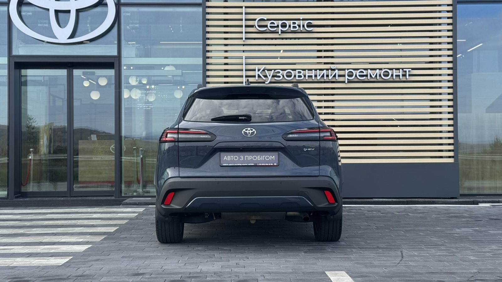 Toyota COROLLA CROSS 2025 року з пробігом 4485 км, Універсал, Тойота Центр Ужгород "Карат Мотор", м.Ужгород - 1812380 ГРН | Фото № 4